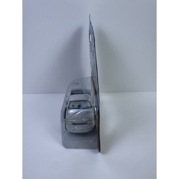 NIB Disney Pixar Cars #133 Duff Wrecks Look My Eyes Change Lenticular Eyes - Picture 7 of 9